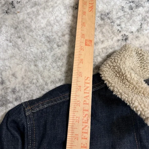 Levis Mens Sherpa Lined Denim Trucker Jacket Dark Wash Blue 0520 Medium - Picture 5 of 5